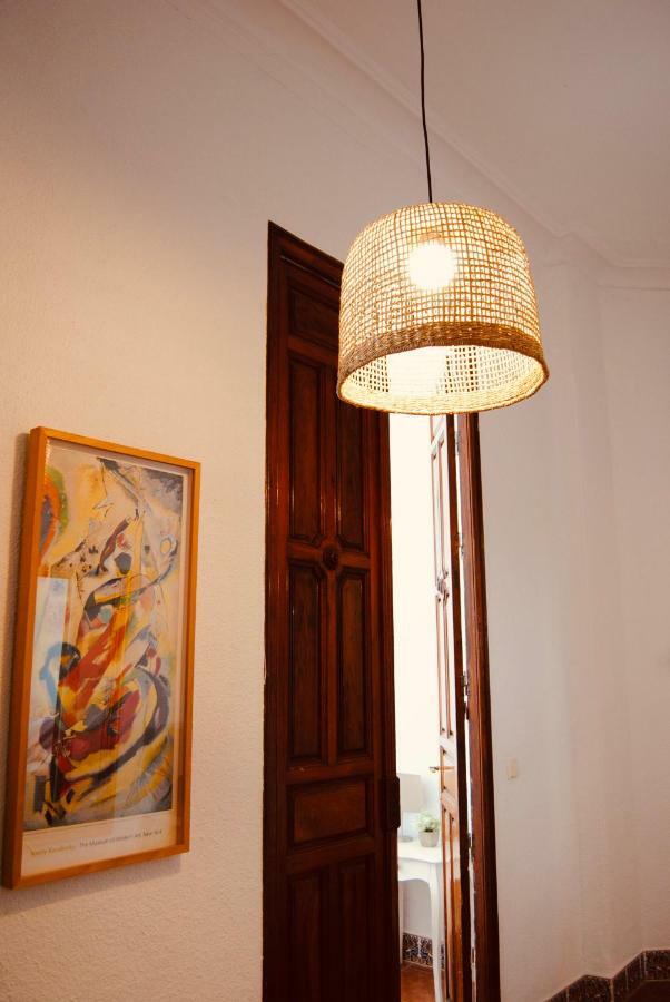 Luz y Sencillez en el Centro Histórico de Málaga Exterior foto